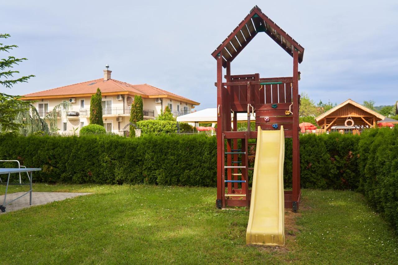 Villa Plattensee 본보야크바세기 외부 사진